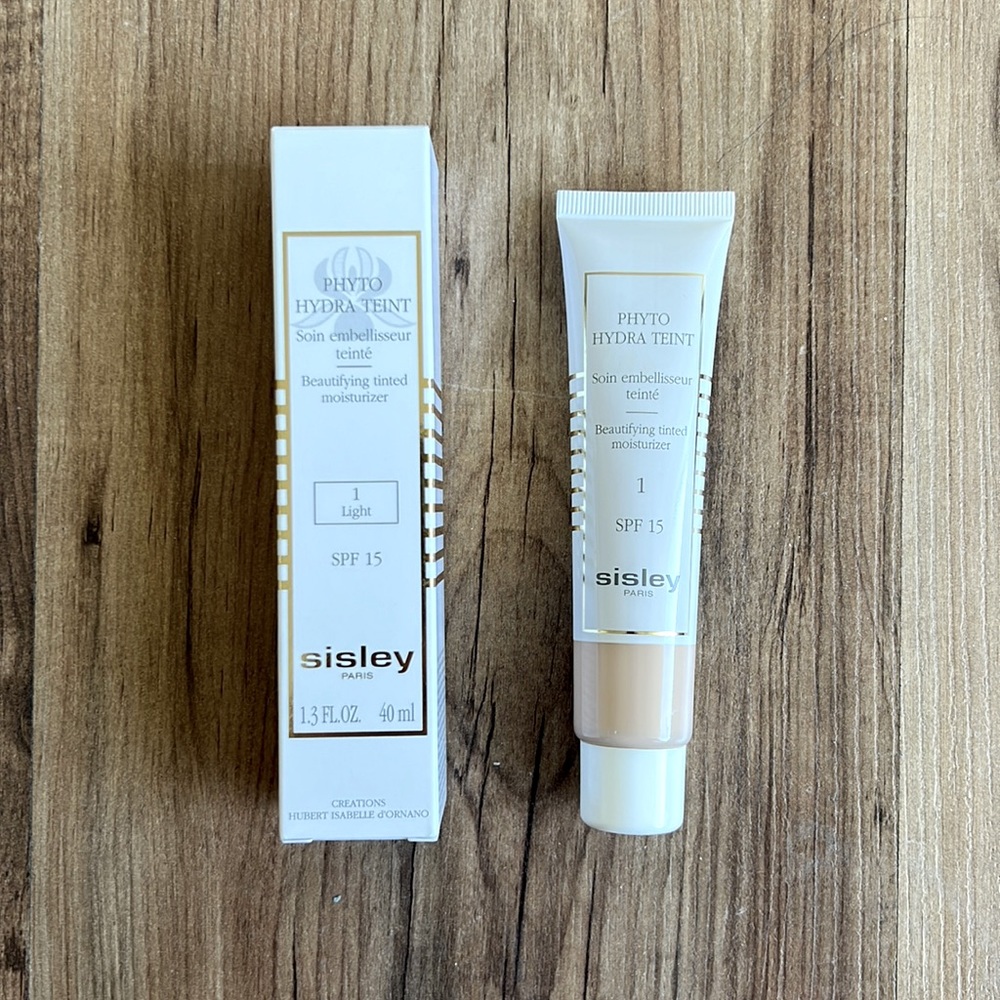 Sisley Phyto Hydra Teint
Color: #1 Light